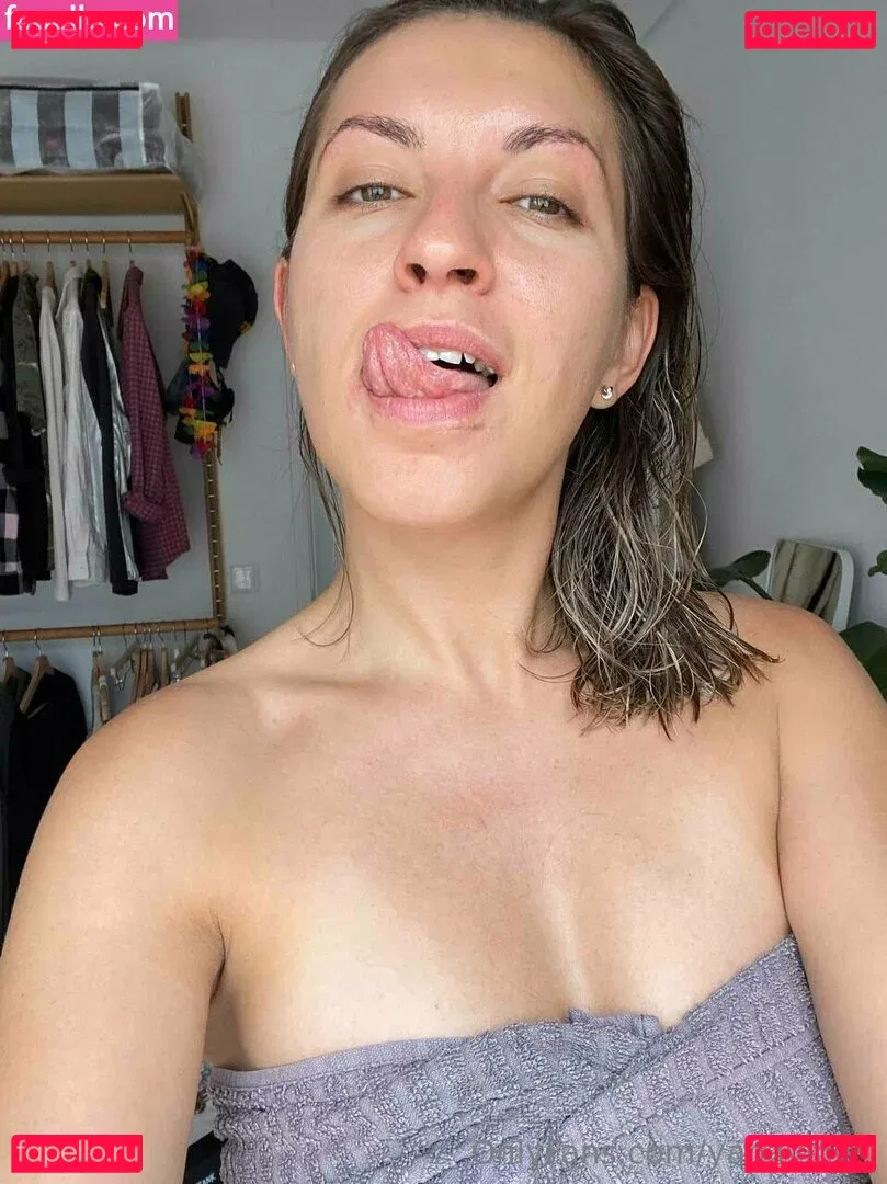yanaviolet Onlyfans Photo Gallery 