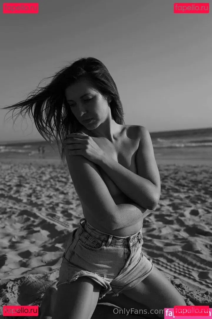 yanaviolet Onlyfans Photo Gallery 