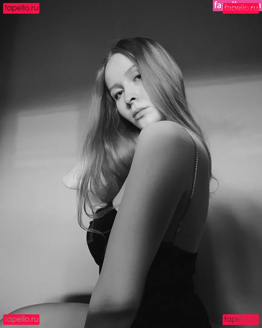 be.mysky Onlyfans Photo Gallery 