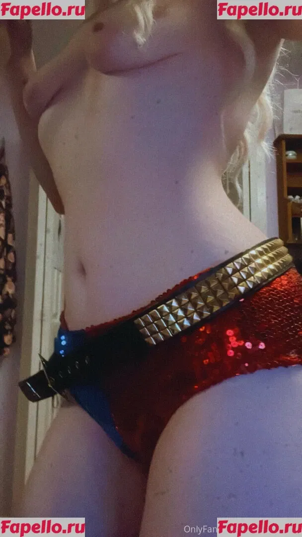 ur_dads_favv Onlyfans Photo Gallery 