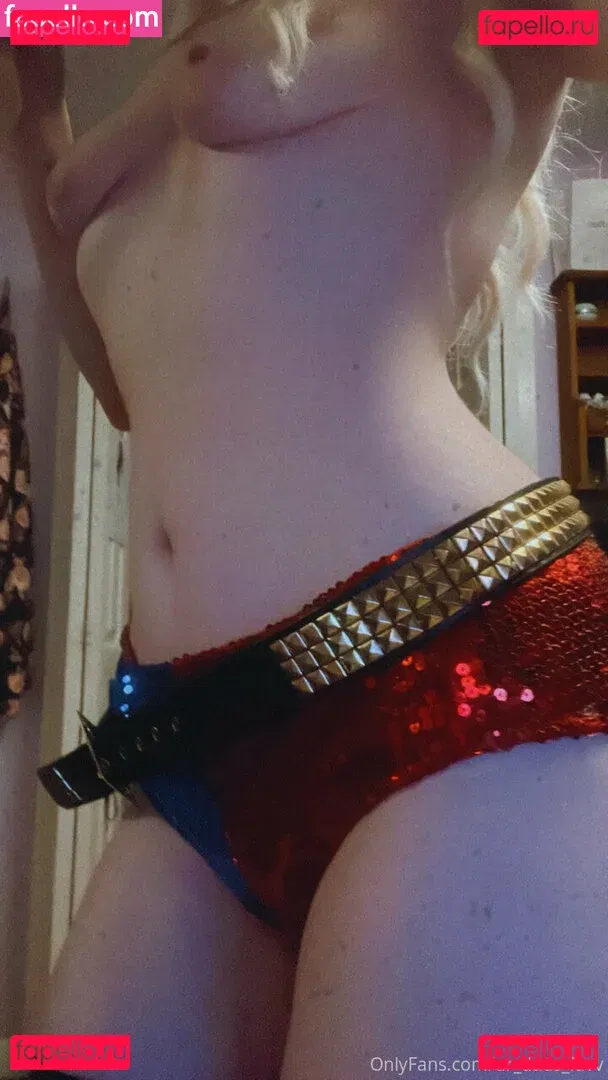 ur_dads_favv Onlyfans Photo Gallery 