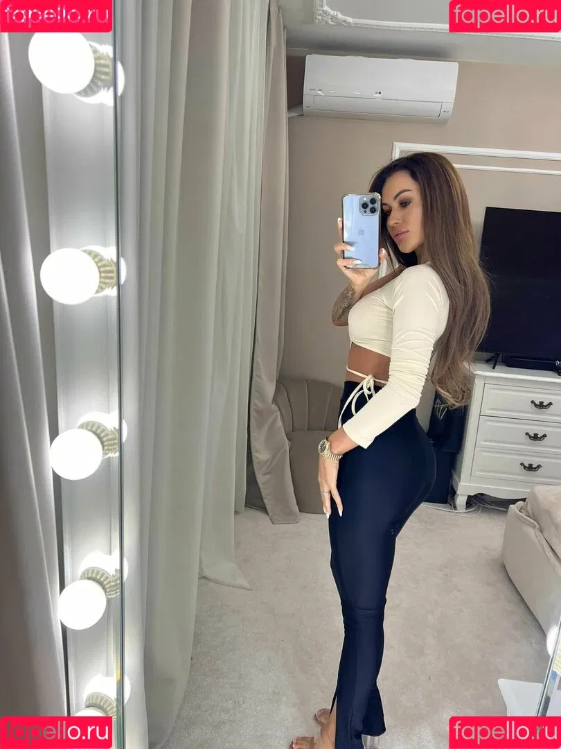 mika_afree Onlyfans Photo Gallery 