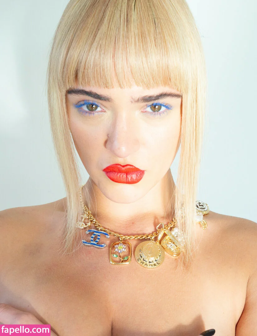 Luna Blaise Onlyfans Photo Gallery 