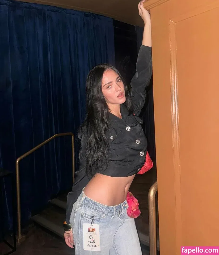 Luna Blaise Onlyfans Photo Gallery 