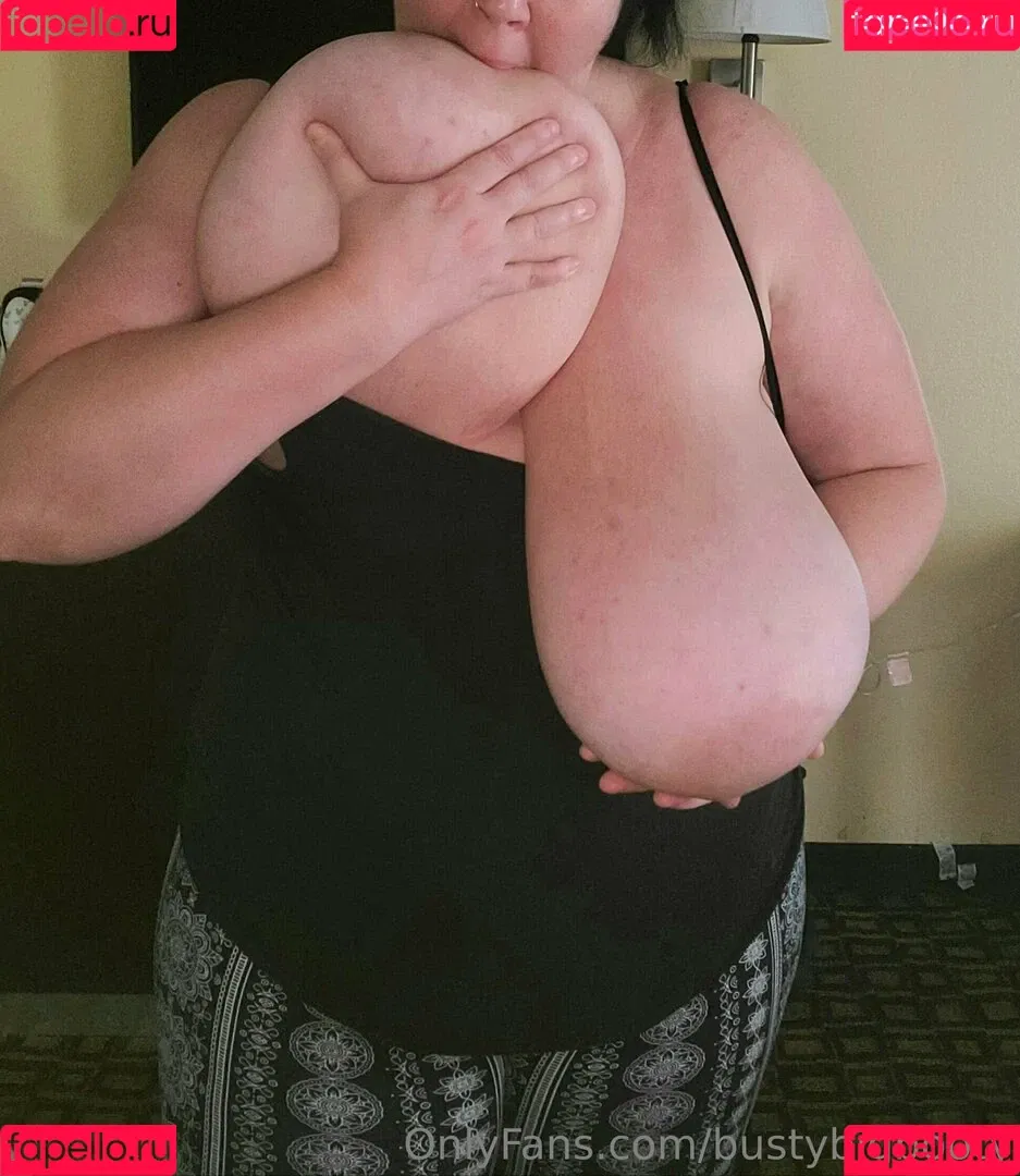bustybigbooty Onlyfans Photo Gallery 