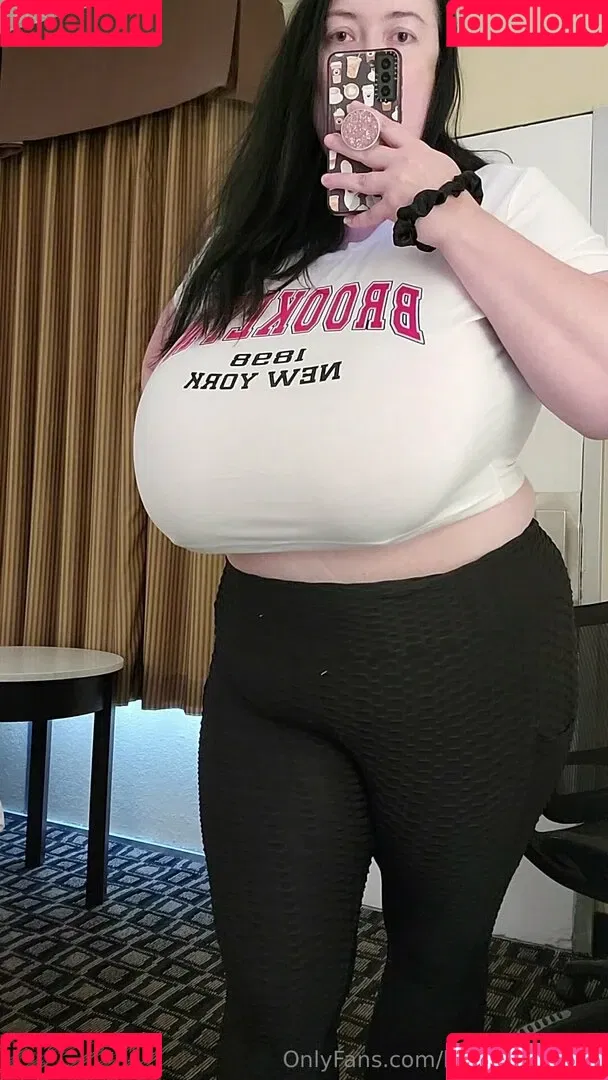 bustybigbooty Onlyfans Photo Gallery 
