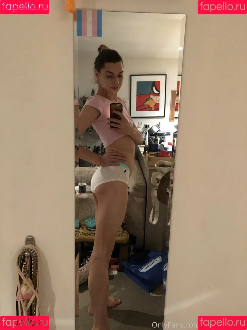 chippiechipsbimbo Onlyfans Photo Gallery 