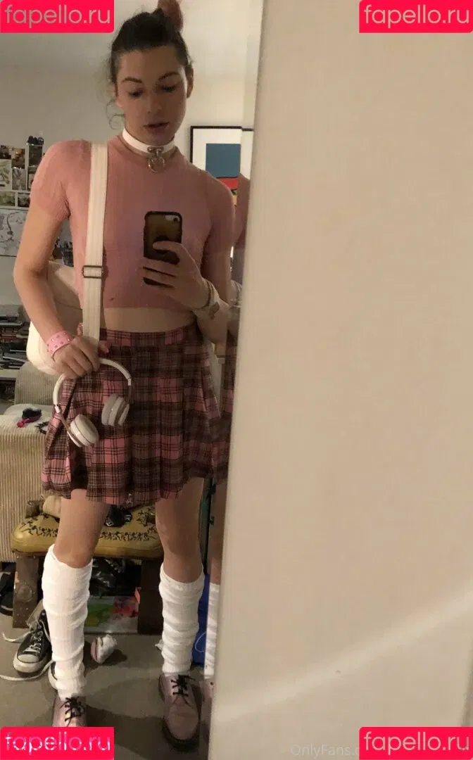 chippiechipsbimbo Onlyfans Photo Gallery 