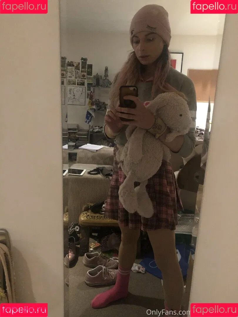 chippiechipsbimbo Onlyfans Photo Gallery 