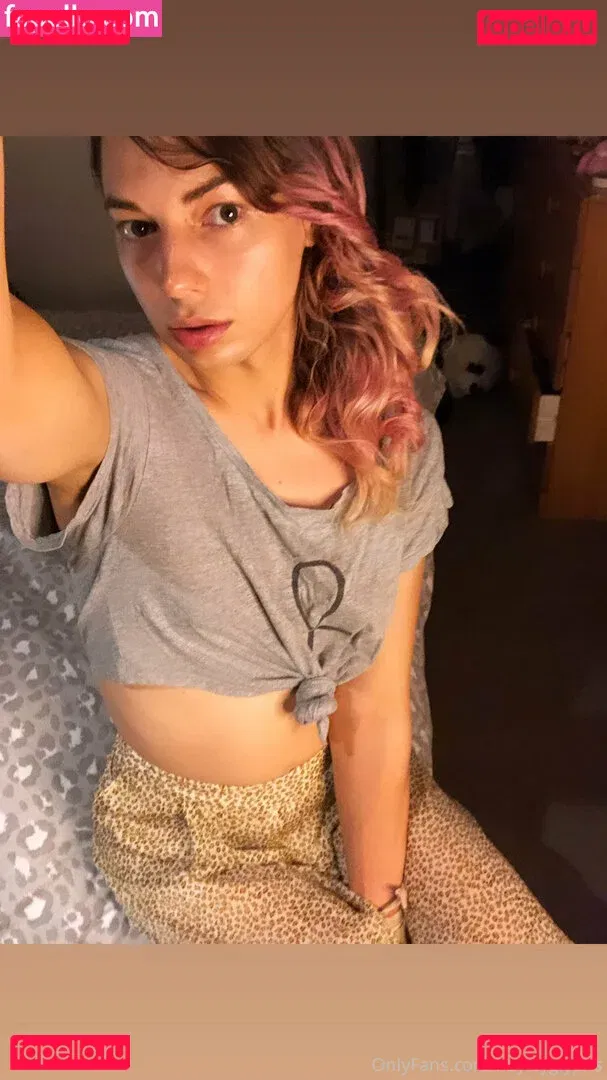 chippiechipsbimbo Onlyfans Photo Gallery 