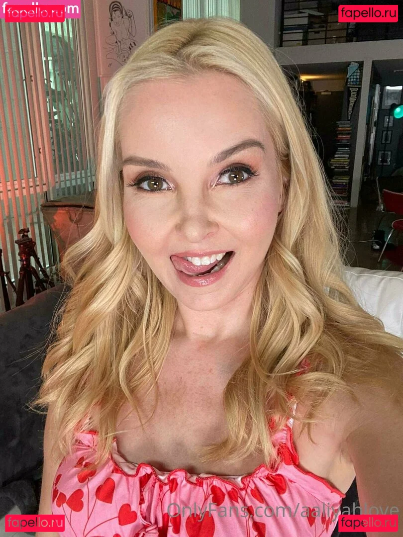 aaliyahlove Onlyfans Photo Gallery 
