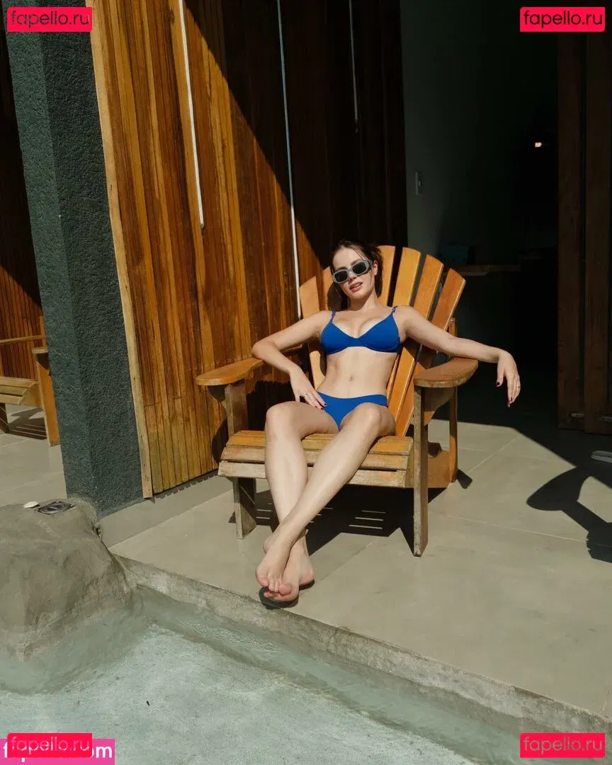 Bela Fernandes Onlyfans Photo Gallery 