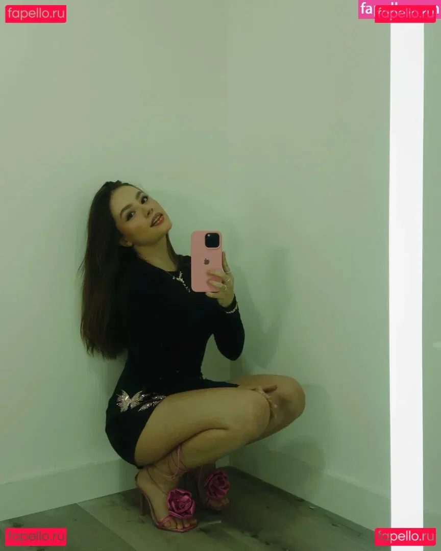 Bela Fernandes Onlyfans Photo Gallery 