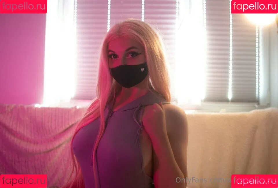 Aurelia Baker Onlyfans Photo Gallery 