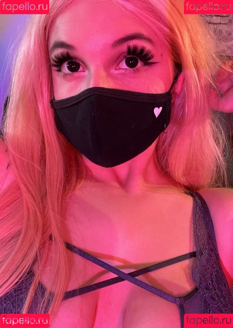 Aurelia Baker Onlyfans Photo Gallery 