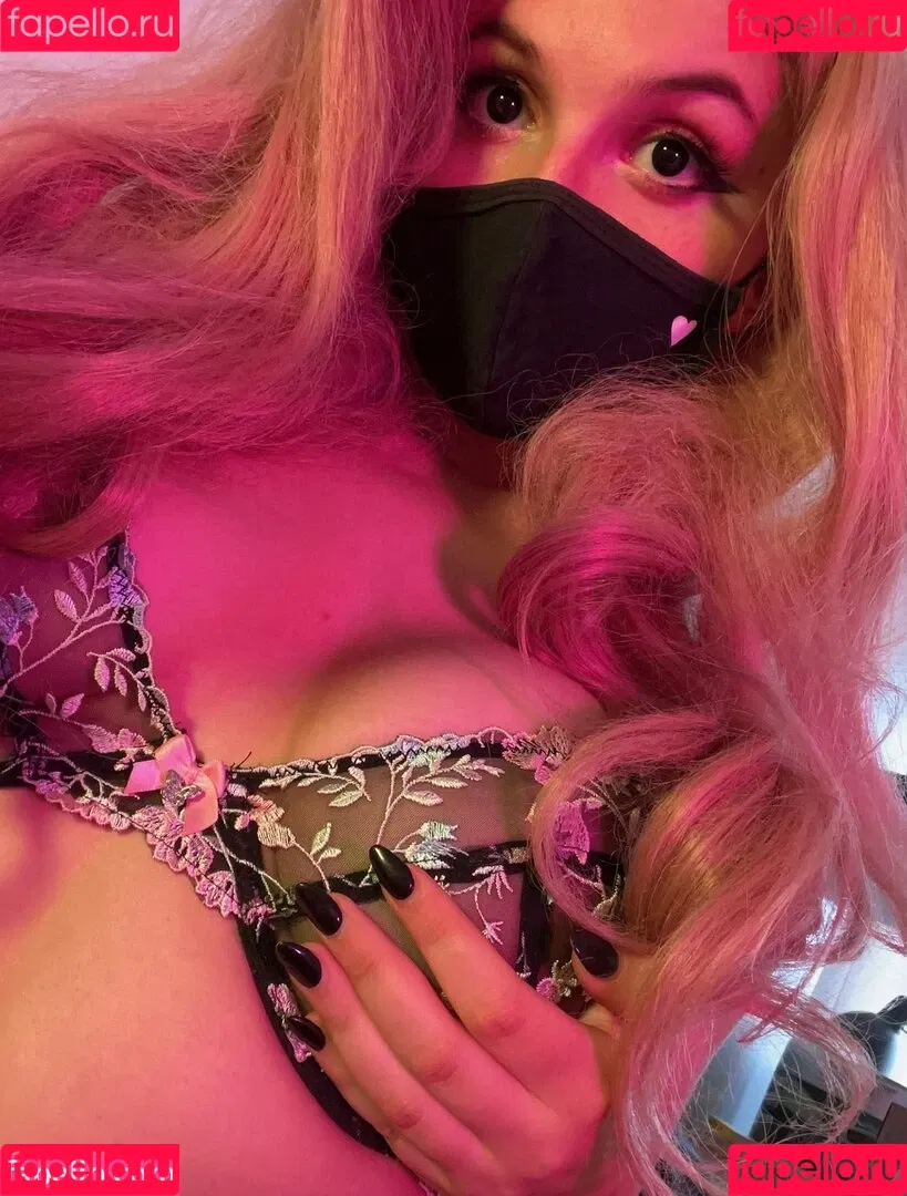 Aurelia Baker Onlyfans Photo Gallery 