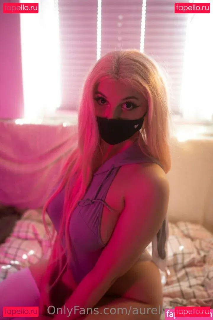 Aurelia Baker Onlyfans Photo Gallery 