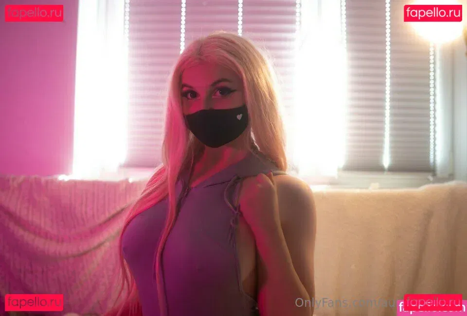 Aurelia Baker Onlyfans Photo Gallery 