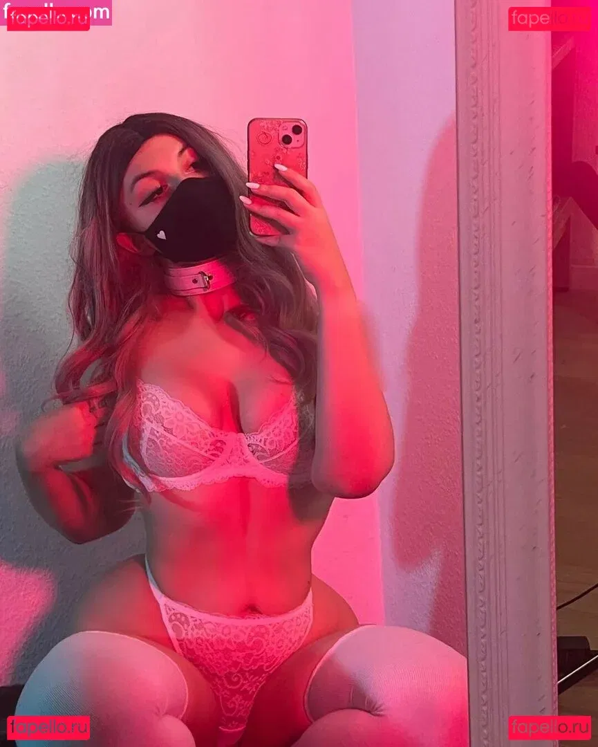 Aurelia Baker Onlyfans Photo Gallery 