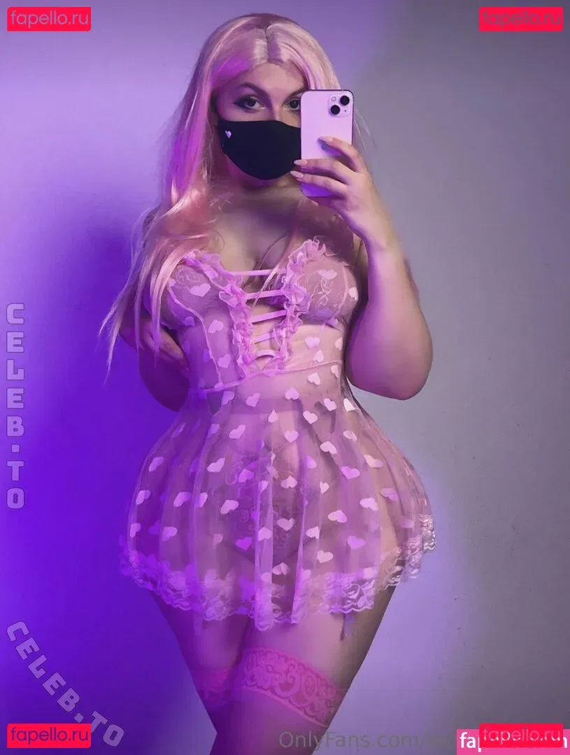 Aurelia Baker Onlyfans Photo Gallery 