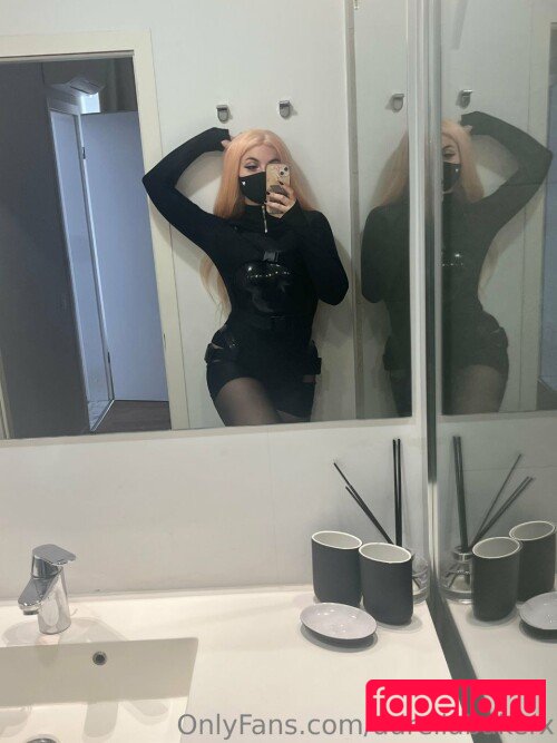 Aurelia Baker Onlyfans Photo Gallery 