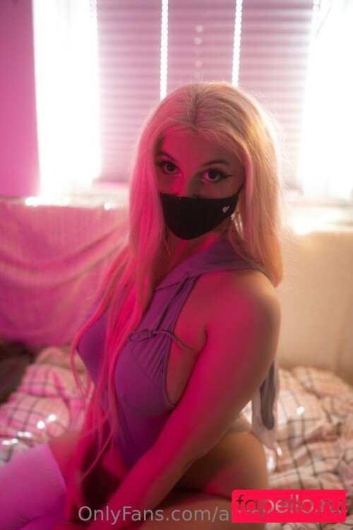 Aurelia Baker Onlyfans Photo Gallery 