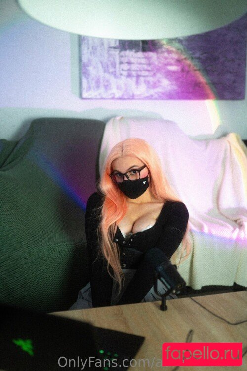 Aurelia Baker Onlyfans Photo Gallery 