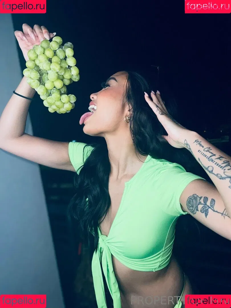Queen Mai Onlyfans Photo Gallery 