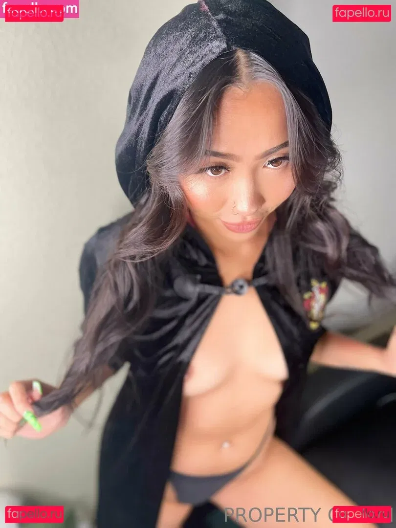 Queen Mai Onlyfans Photo Gallery 