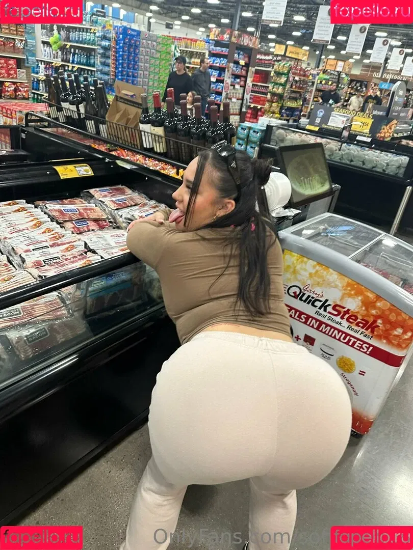 sofialoco18 Onlyfans Photo Gallery 