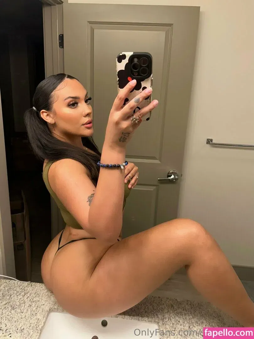 sofialoco18 Onlyfans Photo Gallery 