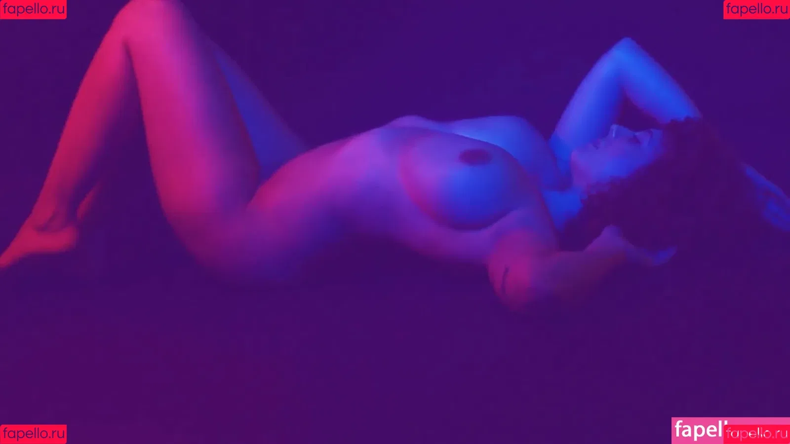 Leila Lowfire Onlyfans Photo Gallery 