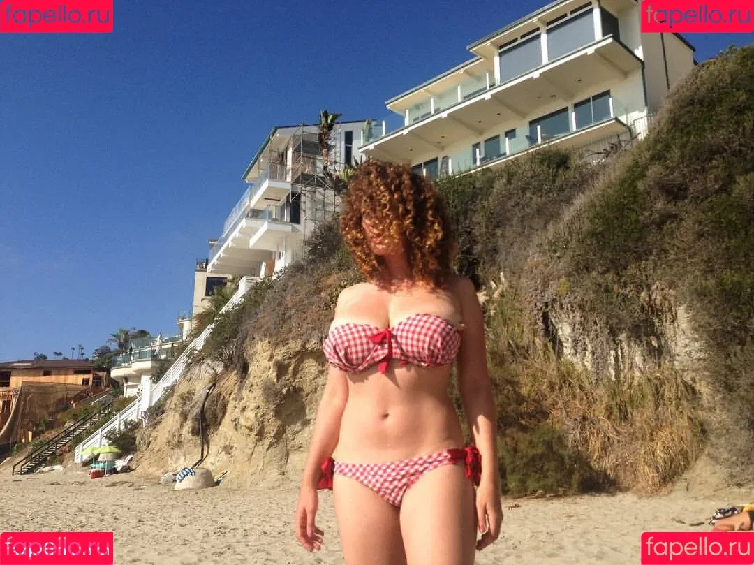 Leila Lowfire Onlyfans Photo Gallery 