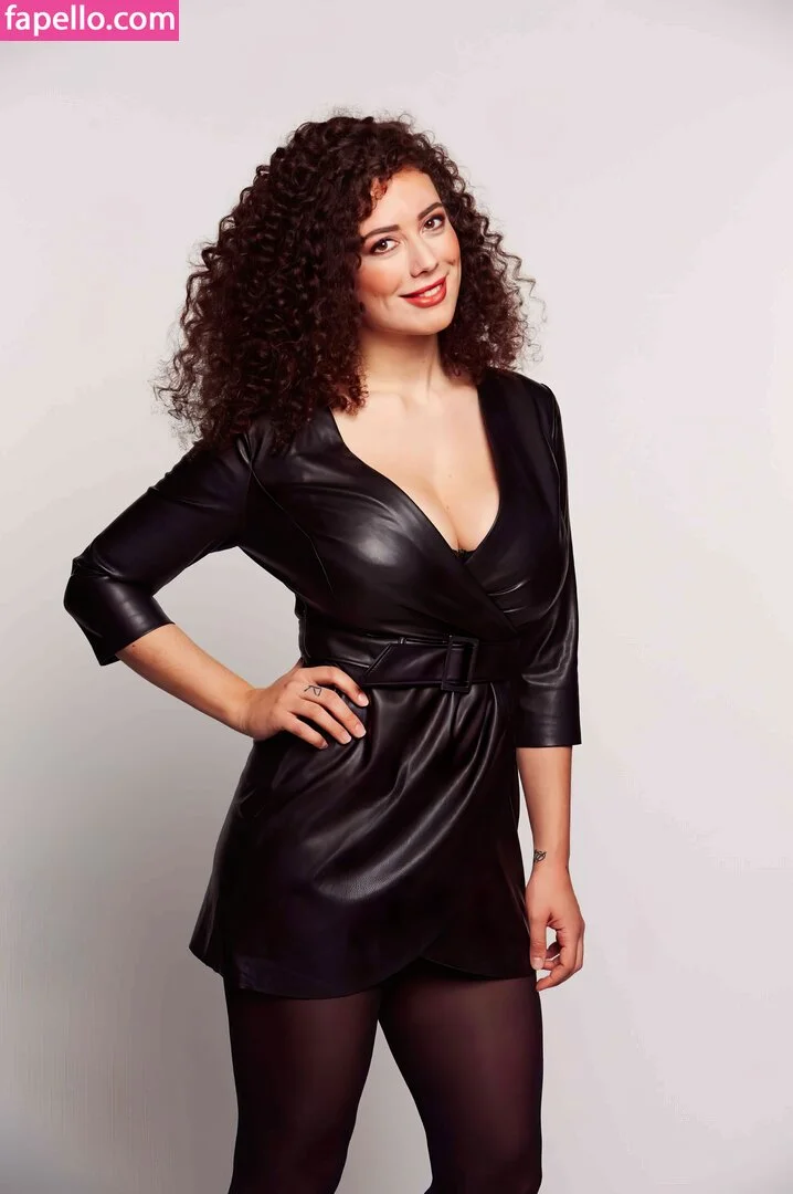 Leila Lowfire Onlyfans Photo Gallery 