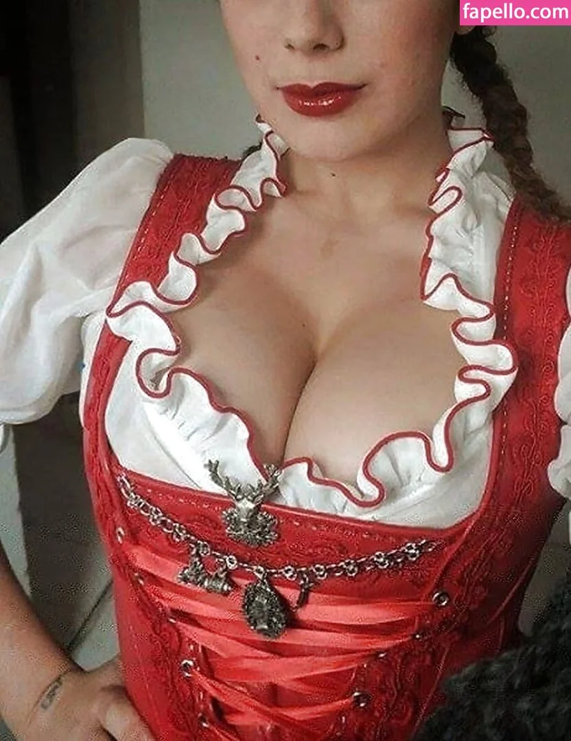 Leila Lowfire Onlyfans Photo Gallery 