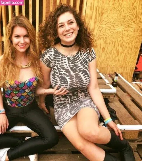 Leila Lowfire Onlyfans Photo Gallery 