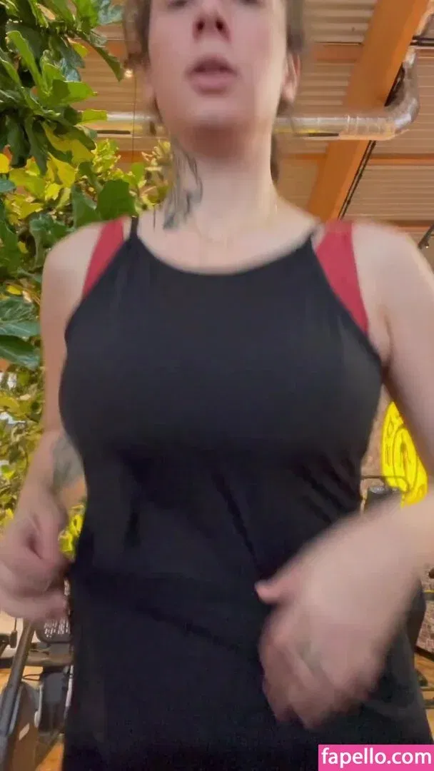 Leila Lowfire Onlyfans Photo Gallery 