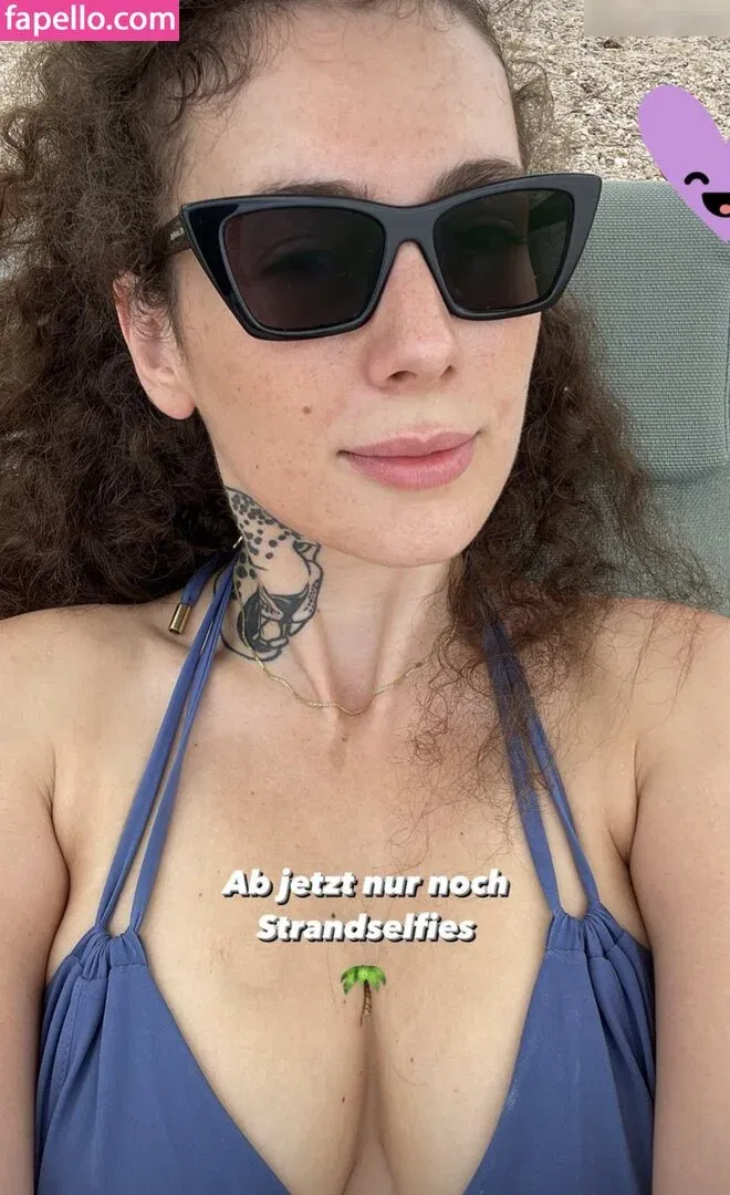 Leila Lowfire Onlyfans Photo Gallery 