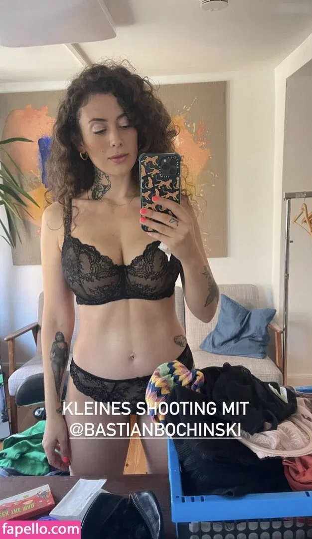 Leila Lowfire Onlyfans Photo Gallery 