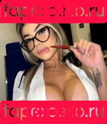 Jully Queiroz Onlyfans Photo Gallery 