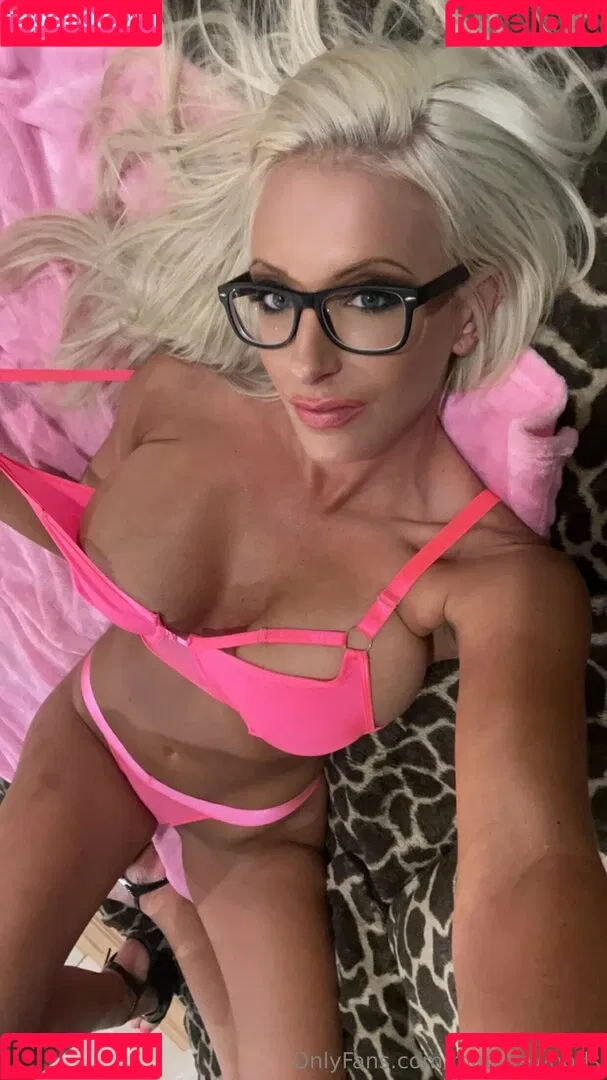 maloriewoods Onlyfans Photo Gallery 