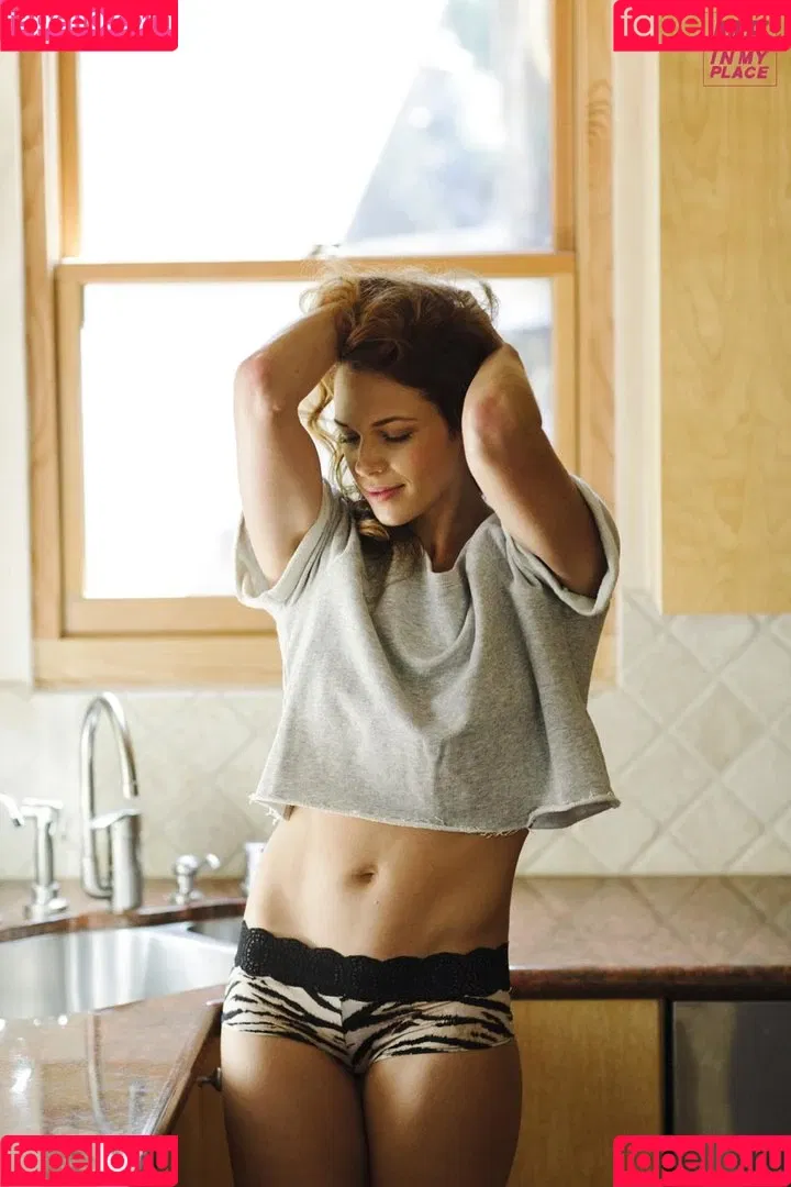 Amanda Righetti Onlyfans Photo Gallery 