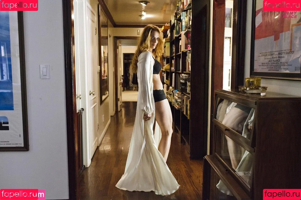 Amanda Righetti Onlyfans Photo Gallery 
