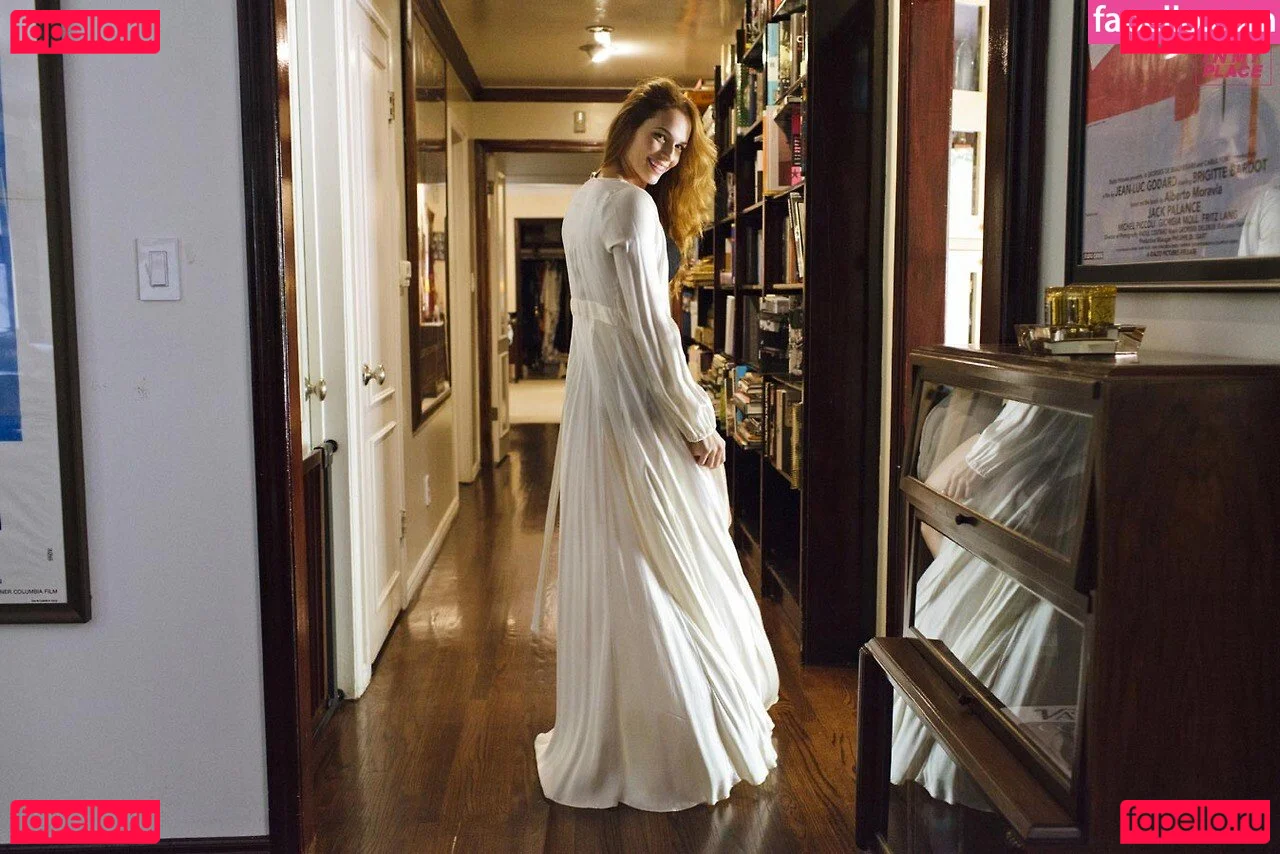 Amanda Righetti Onlyfans Photo Gallery 