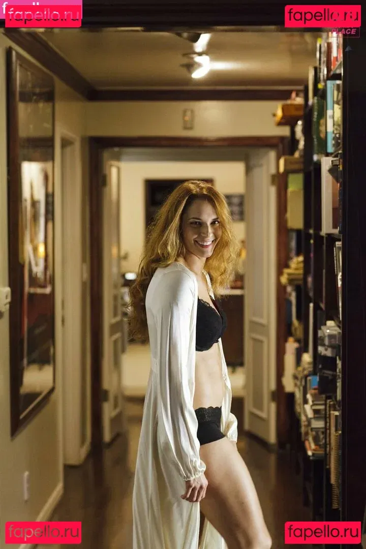 Amanda Righetti Onlyfans Photo Gallery 