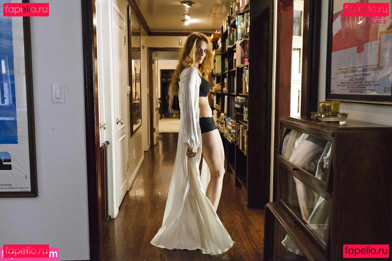 Amanda Righetti Onlyfans Photo Gallery 