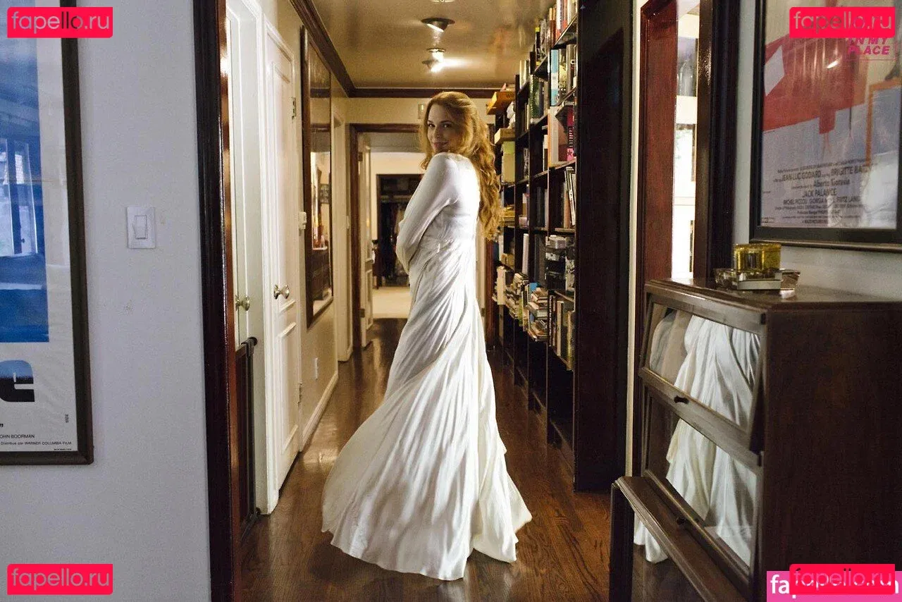 Amanda Righetti Onlyfans Photo Gallery 