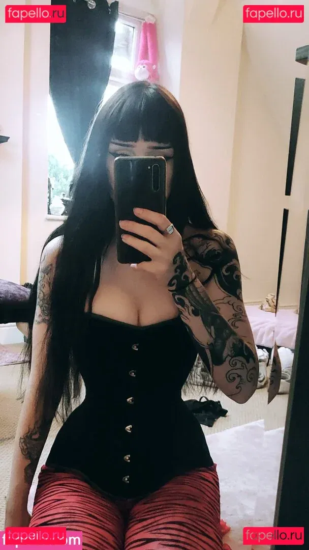 missdellavigne Onlyfans Photo Gallery 