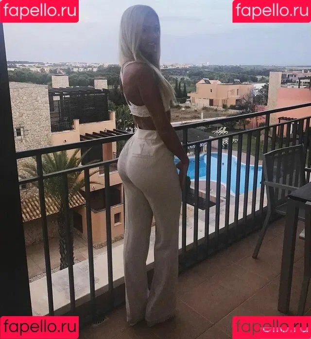 Hannah Sharpe Onlyfans Photo Gallery 