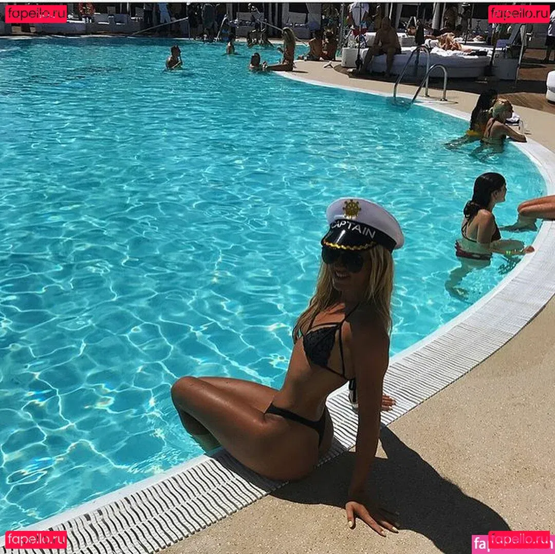 Hannah Sharpe Onlyfans Photo Gallery 